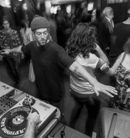 98DD3304-DE29-41FD-9241-3B0005361F09